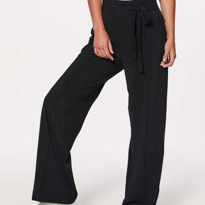 Lululemon Noir - Wide Leg Tie Waist Career Office Black Pant - Size 12 - NWT